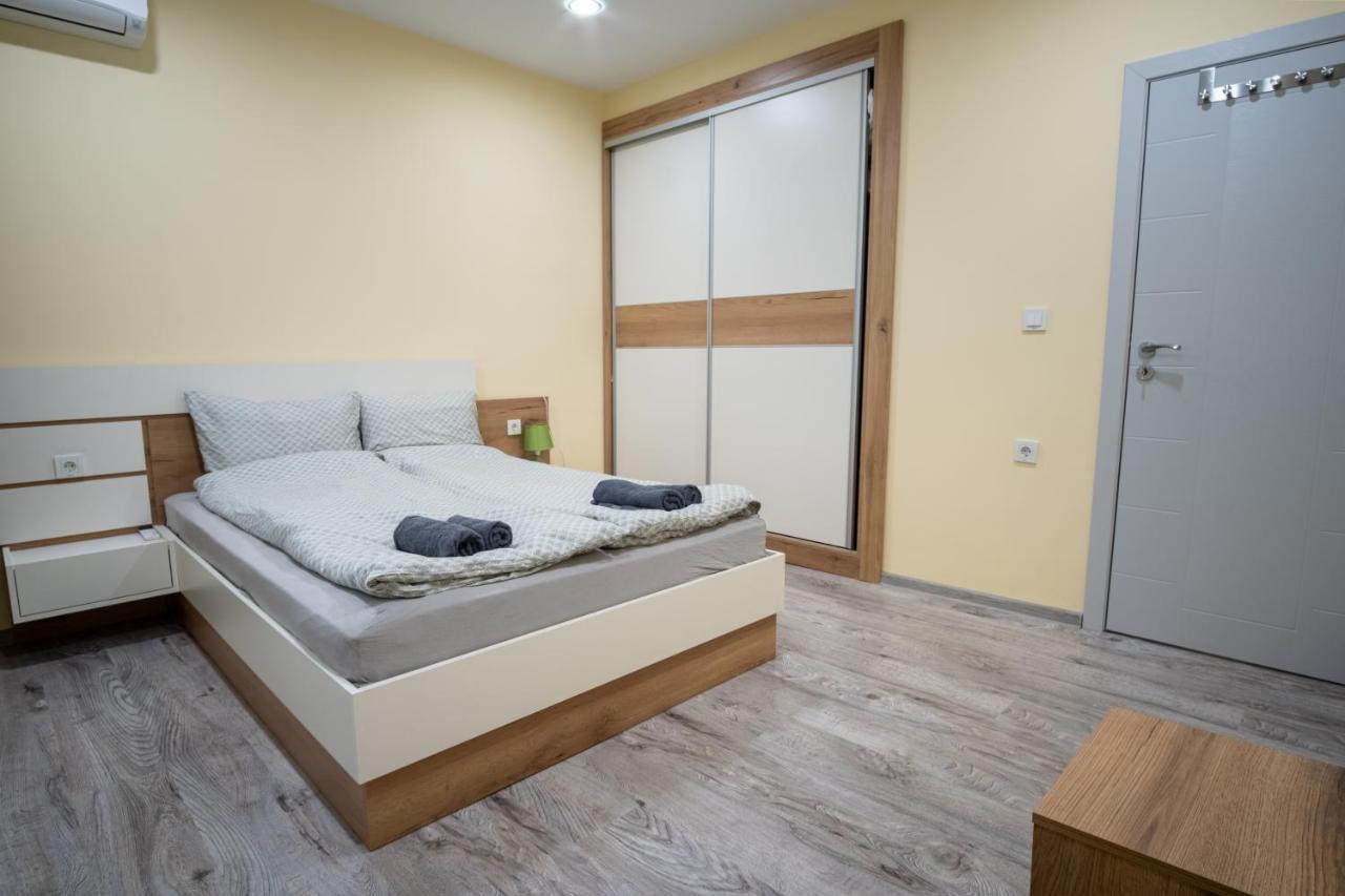 Apartment Yana Ruse Bagian luar foto