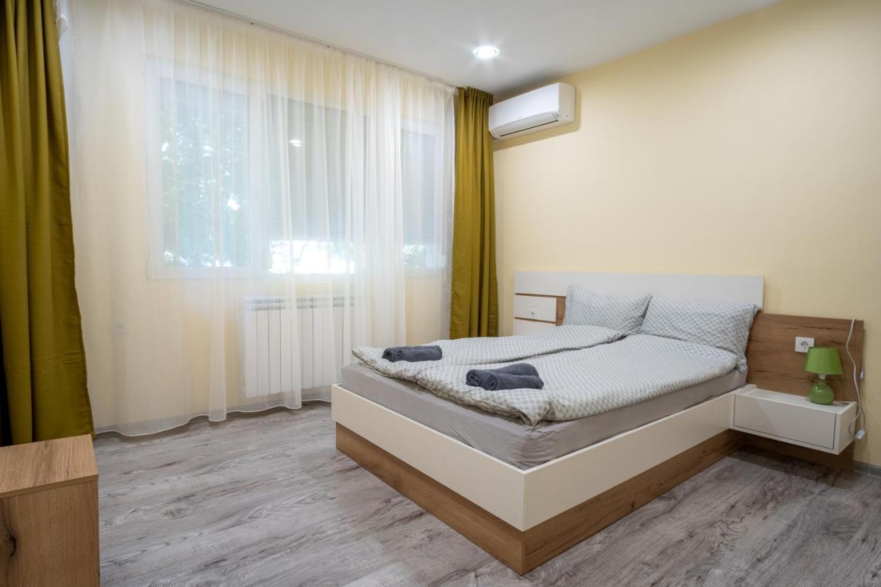 Apartment Yana Ruse Bagian luar foto